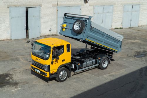 Ще один український завод налагодив випуск самоскидів на базі JAC N120 GP - JAC