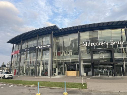 ������������ �� ������� ��������� Mercedes-Benz � ��� ������� ������