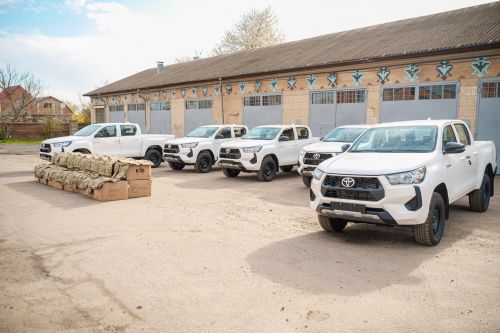 ³������� �������� ��������� ����� ����� Toyota Hilux