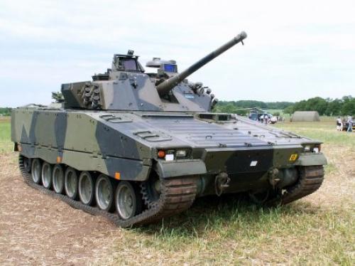 В Україні можуть почати виготовляти шведські БМП CV-90