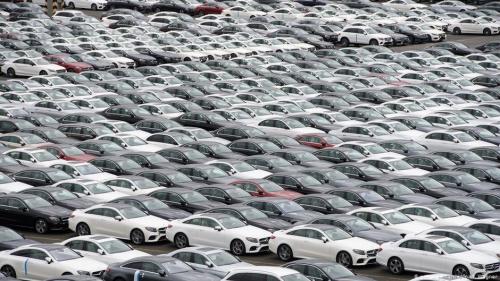 Який обсяг автомобільного ринку України у 2023 році очікують головні оператори - авторинок
