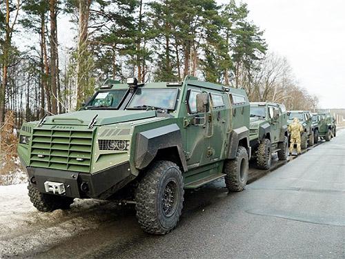 Канада надасть Україні 200 бронеавтомобілів Senator