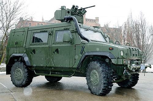 Бельгія передає Україні 80 бронеавтомобілів IVECO Lynx та 150 вантажівок Volvo - IVECO