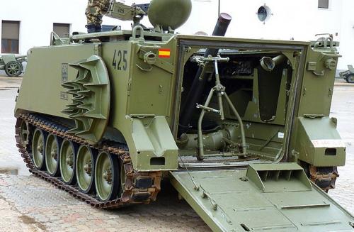        M113