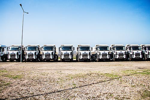  Ford Trucks     - Ford