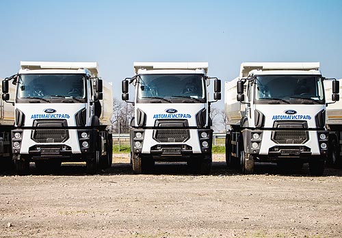  Ford Trucks     - Ford