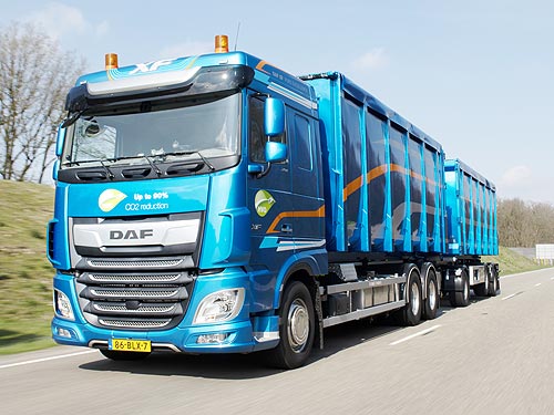 DAF        :  42  104 - DAF