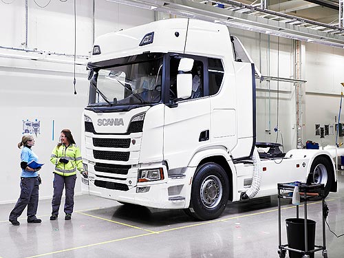 Как делают грузовики Scania. Репортаж с завода в Сёдертелье - Scania