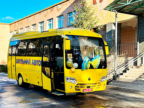 В Україні курсуватиме перший шкільний автобус  із кондиціонером та автоматичною системою пожежогасіння