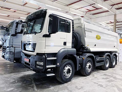 В Украине представили грузовики MAN нового поколения и самосвальный полуприцеп MEGA - MAN