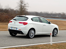 - Alfa Romeo Giulietta TCT:  