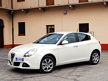 - Alfa Romeo Giulietta TCT:  