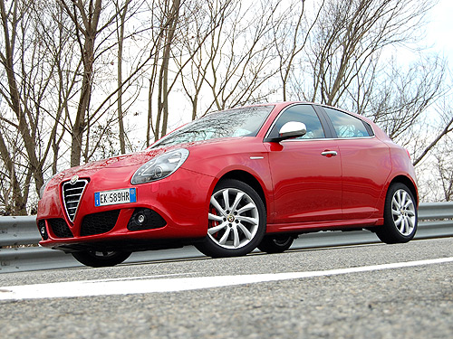 - Alfa Romeo Giulietta TCT:  