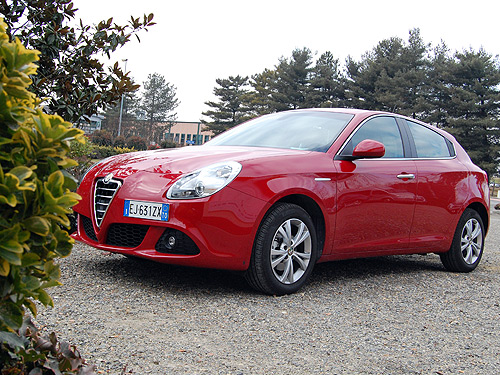 - Alfa Romeo Giulietta TCT:  