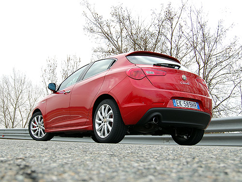 - Alfa Romeo Giulietta TCT:  