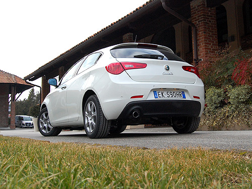 - Alfa Romeo Giulietta TCT:  