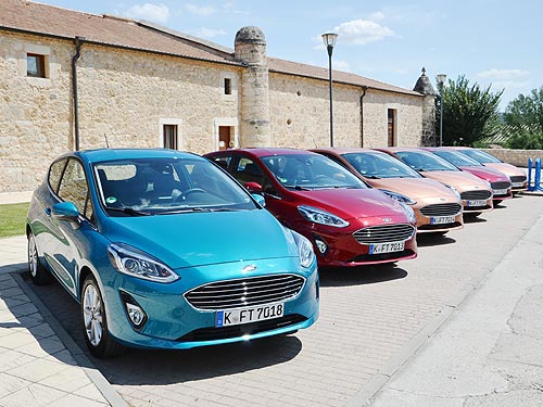    . - Ford Fiesta Active - Ford