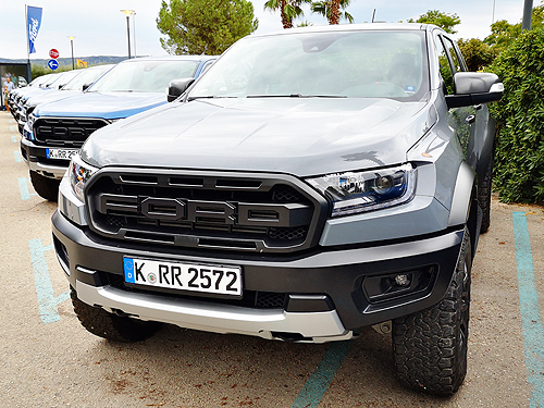 - Ford Ranger Raptor:     - Ford