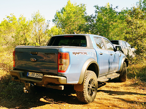 - Ford Ranger Raptor:     - Ford