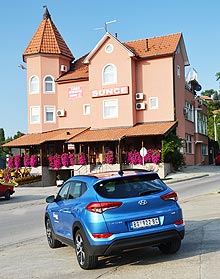 - Hyundai Tucson New:    