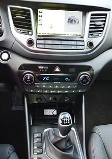 - Hyundai Tucson New:    