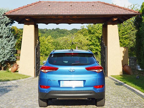 - Hyundai Tucson New:    