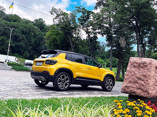 - Jeep Avenger:      - Jeep