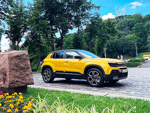 - Jeep Avenger:      - Jeep
