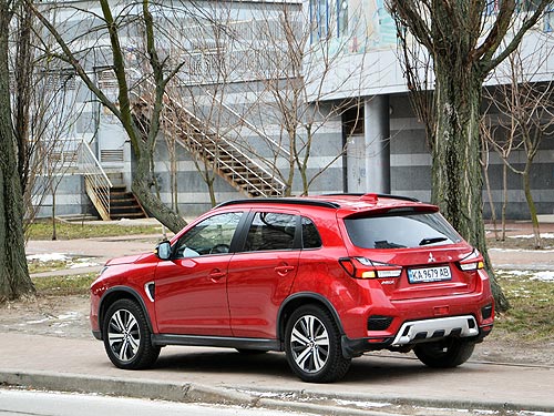 - Mitsubishi ASX.    ? - Mitsubishi