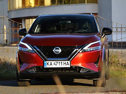  . -  Nissan Qashqai - Nissan