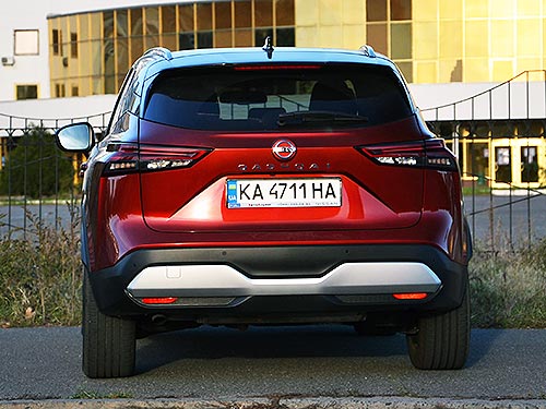  . -  Nissan Qashqai - Nissan