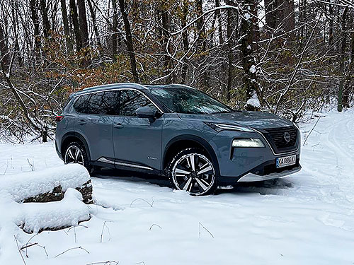 - Nissan X-Trail e-Power: ,     - Nissan