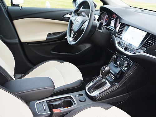 - Opel Astra K.   