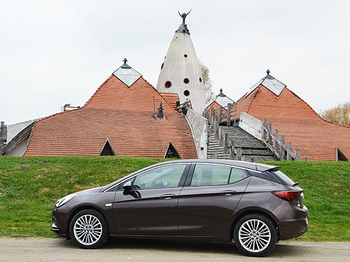 - Opel Astra K.   