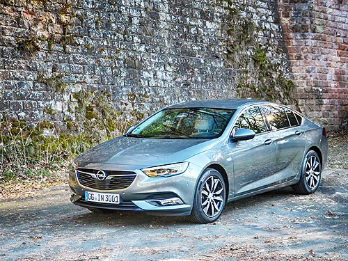 - Opel Insignia New:      -