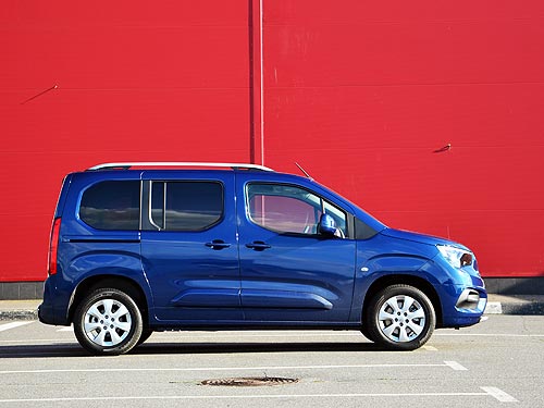     :  Citroen Berlingo, Peugeot Rifter  Opel Combo Life - Citroen