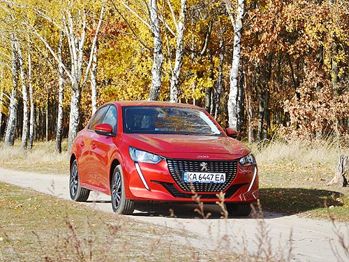   . - Peugeot 208 - Peugeot