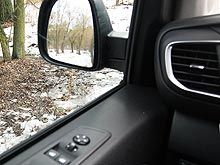 - Peugeot Traveller:    - Peugeot
