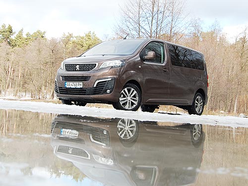 - Peugeot Traveller:    - Peugeot