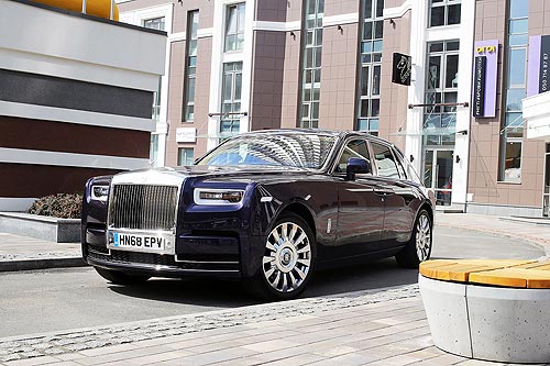    : - Rolls-Royce Phantom  