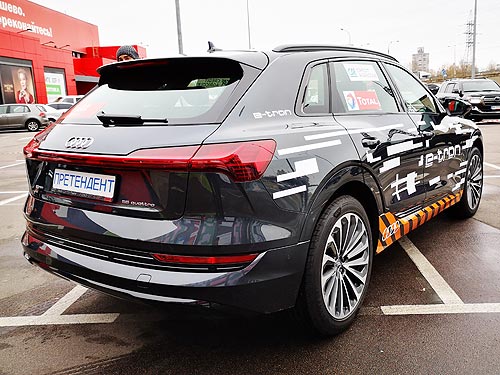 Jaguar I-Pace  Audi e-tron.     ? - Jaguar