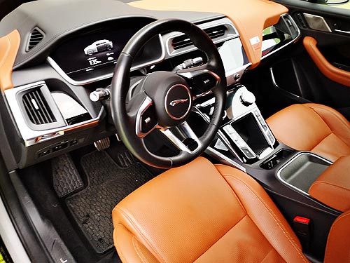 Jaguar I-Pace  Audi e-tron.     ? - Jaguar