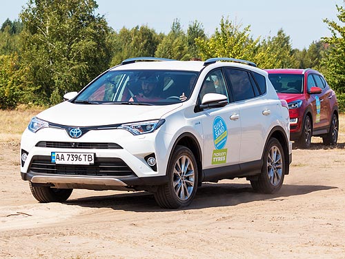   Toyota RAV4, Skoda Karoq, Hyundai Tucson  Suzuki SX4 - 