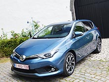 - Toyota Auris New: ,   