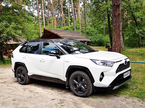 - Toyota RAV4 Hybrid.      RAV4? - Toyota