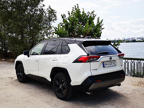 - Toyota RAV4 Hybrid.      RAV4? - Toyota