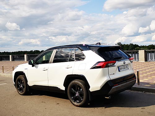 - Toyota RAV4 Hybrid.      RAV4? - Toyota