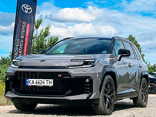 � ���� �������� ������ �����-������ Toyota RAV4