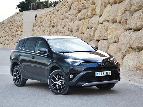 - Toyota RAV4 Hybrid.       